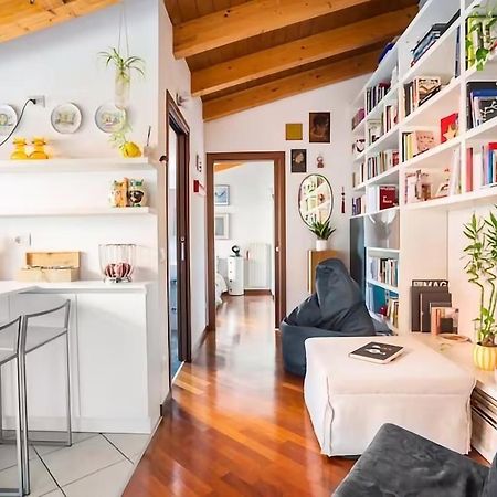 Le Domus Milano_Attic With Terrace Apartment Luaran gambar