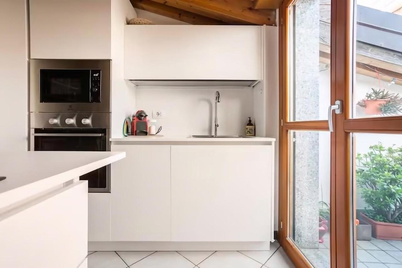 Le Domus Milano_Attic With Terrace Apartment Luaran gambar